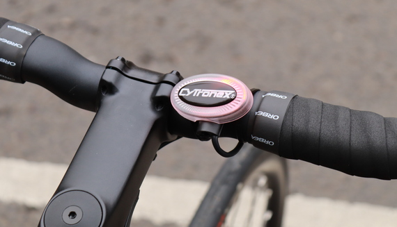 The Cytronex multi-function button - to change up or down, press right or left momentarily, press in the middle to turn assistance on or off and press and hold to turn your Cytronex lights on and off