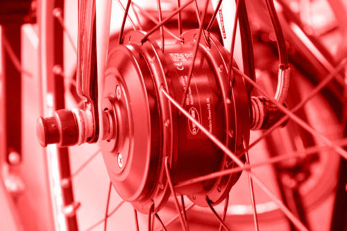 5. Loud motor noises