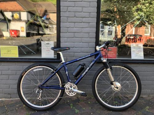 Wicked throwback to the 90s with this Cytronex converted Specialized Stumpjumper!